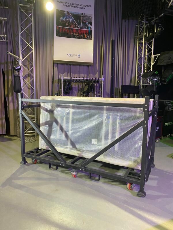 IMG_8218 CARRO DE ESCENARIO DE ALUMINIO MODULAR PORTATIL - NEGRO