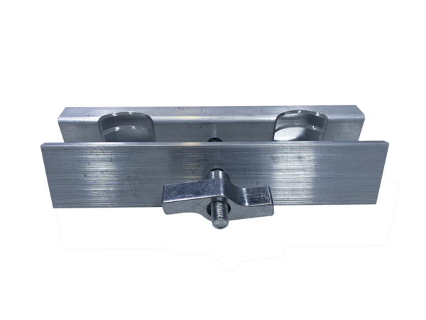 ABRAZADERA DE ALUMINIO DE 2 Y 4 PATAS PARA TARIMA